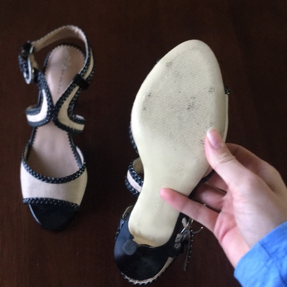 heels - Picture 3 of 6